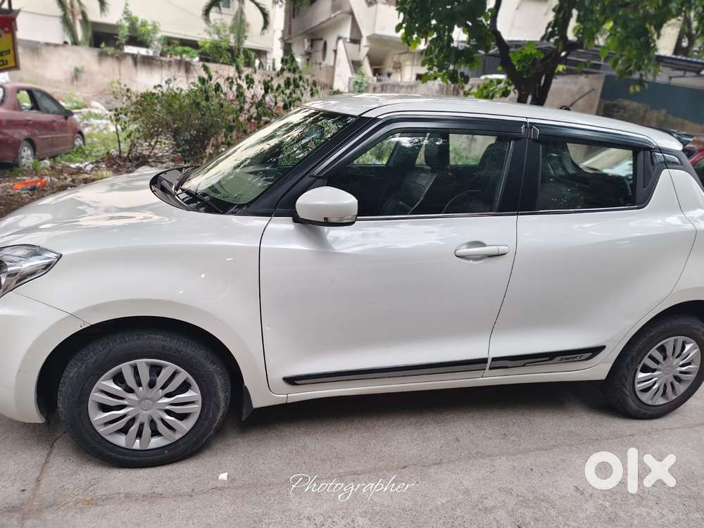 Maruti Suzuki Swift Vxi Ags, 2022, Petrol