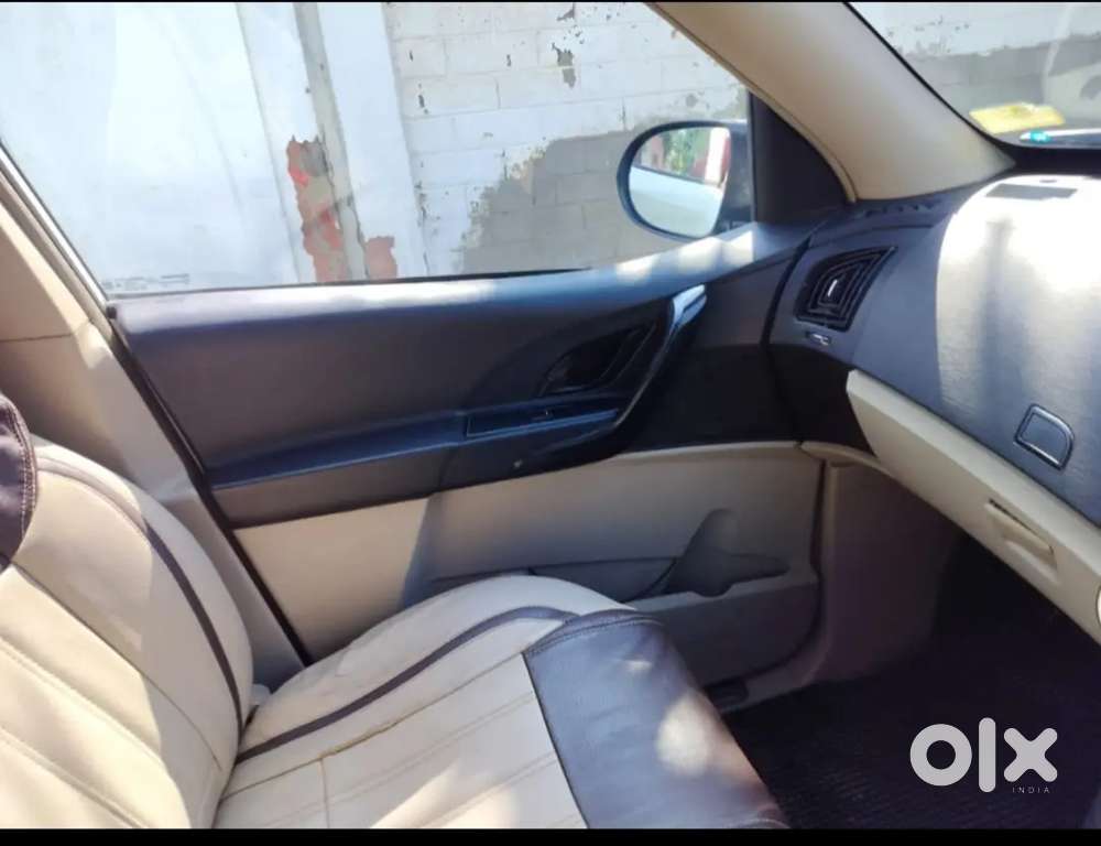 Mahindra Xuv500 2016 Diesel 143000 Km Driven