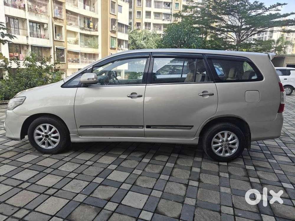 Toyota Innova 2.5 V 8 Str, 2013, Diesel