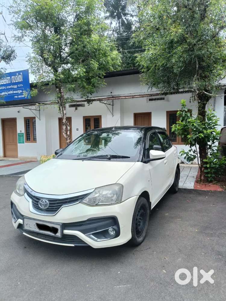Toyota Etios Liva 2016
