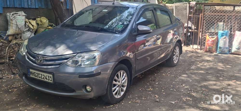 Toyota Etios V, 2013, Petrol