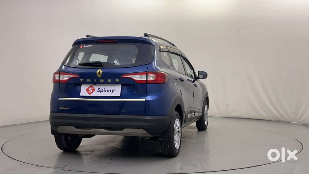 Renault Triber Rxz, 2022, Petrol