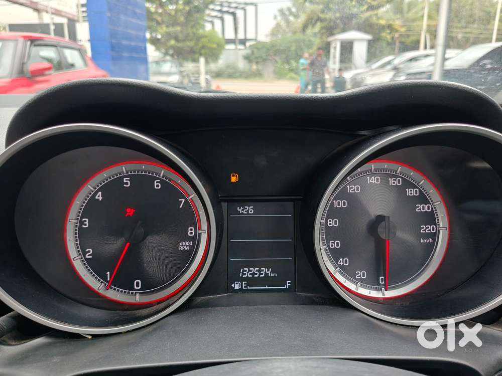 Maruti Suzuki Swift Vxi Optional, 2020, Petrol
