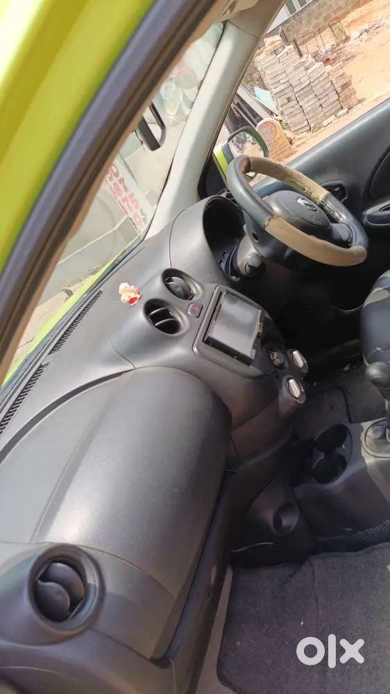 Nissan Patrol 2012 Petrol 65000 Km Driven