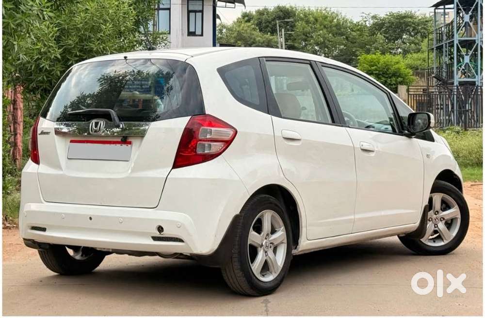 Honda Jazz S Mt I-vtec, 2011, Cng & Hybrids