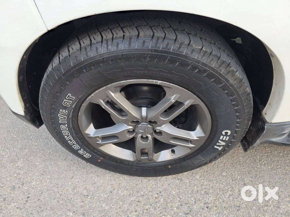 Mahindra Scorpio S8, 2015, Diesel