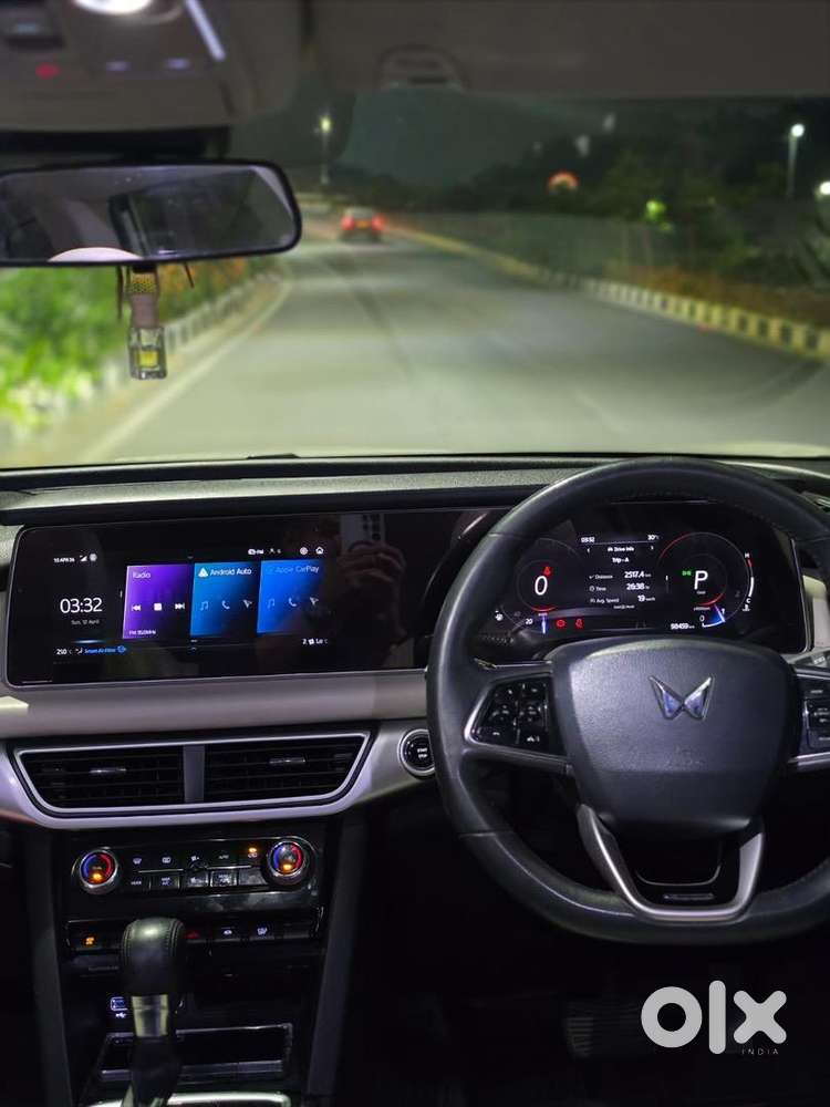 Mahindra Xuv700 2022 Petrol 95000 Km Driven