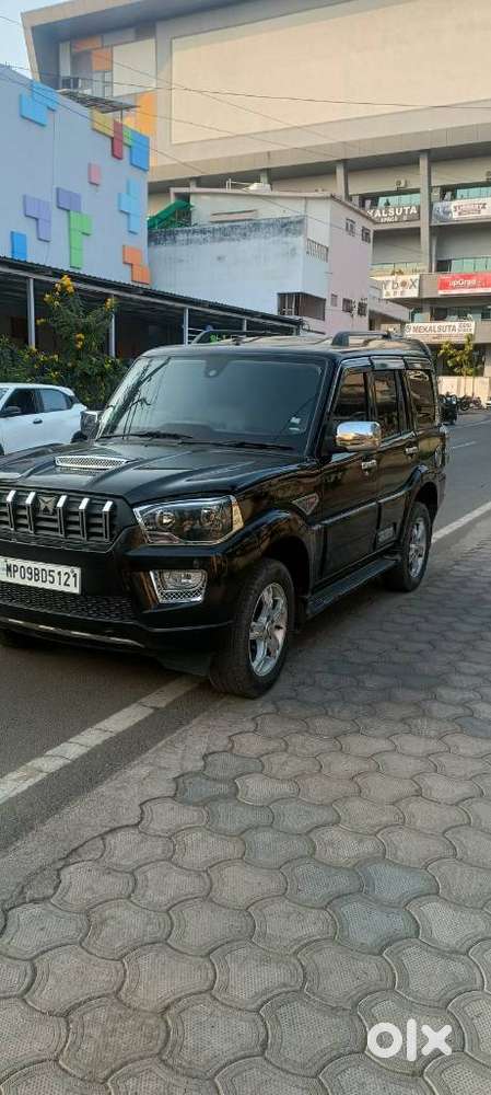 Mahindra Scorpio S10 8 Seater, 2015, Diesel