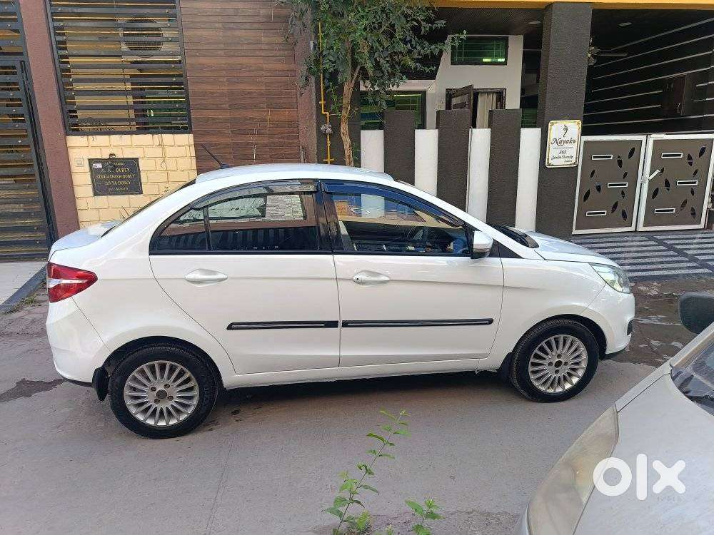 Tata Zest  1.2 Revotron Xt, 2015, Petrol