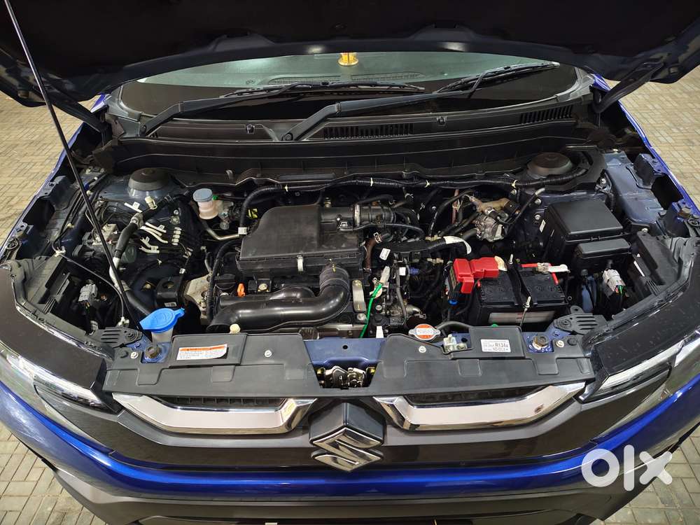 Maruti Suzuki Brezza 1.5 Lxi Cng, 2024, Cng & Hybrids