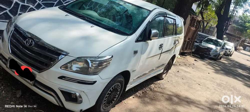 Toyota Innova 2012 Diesel Well Maintained