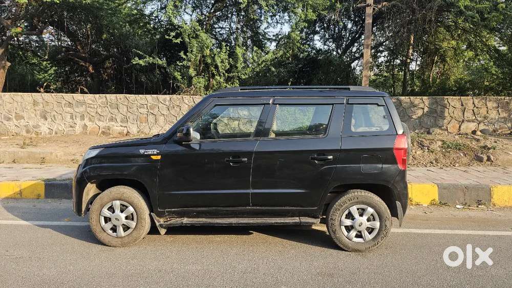 Mahindra Tuv 300 2016 T6+ Single Owner