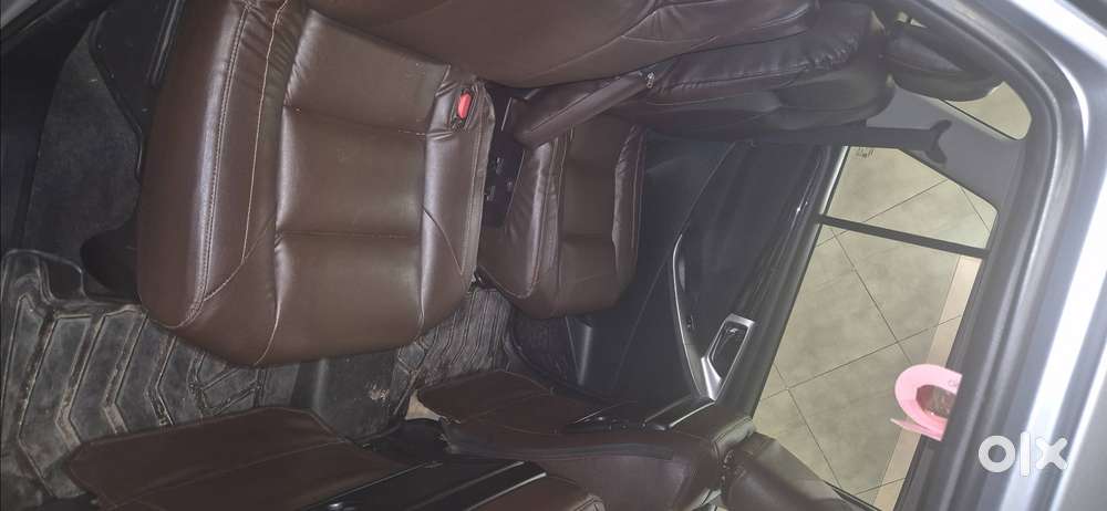Toyota Innova Crysta 2019