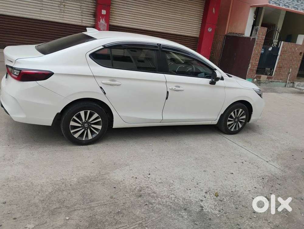 Honda City 1.5 V 5th Gen I-vtec Mt, 2024, Petrol