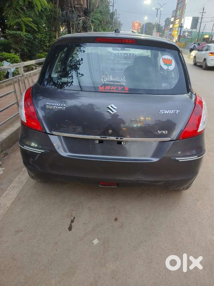Maruti Suzuki Swift Vxi + Manual, 2017, Petrol