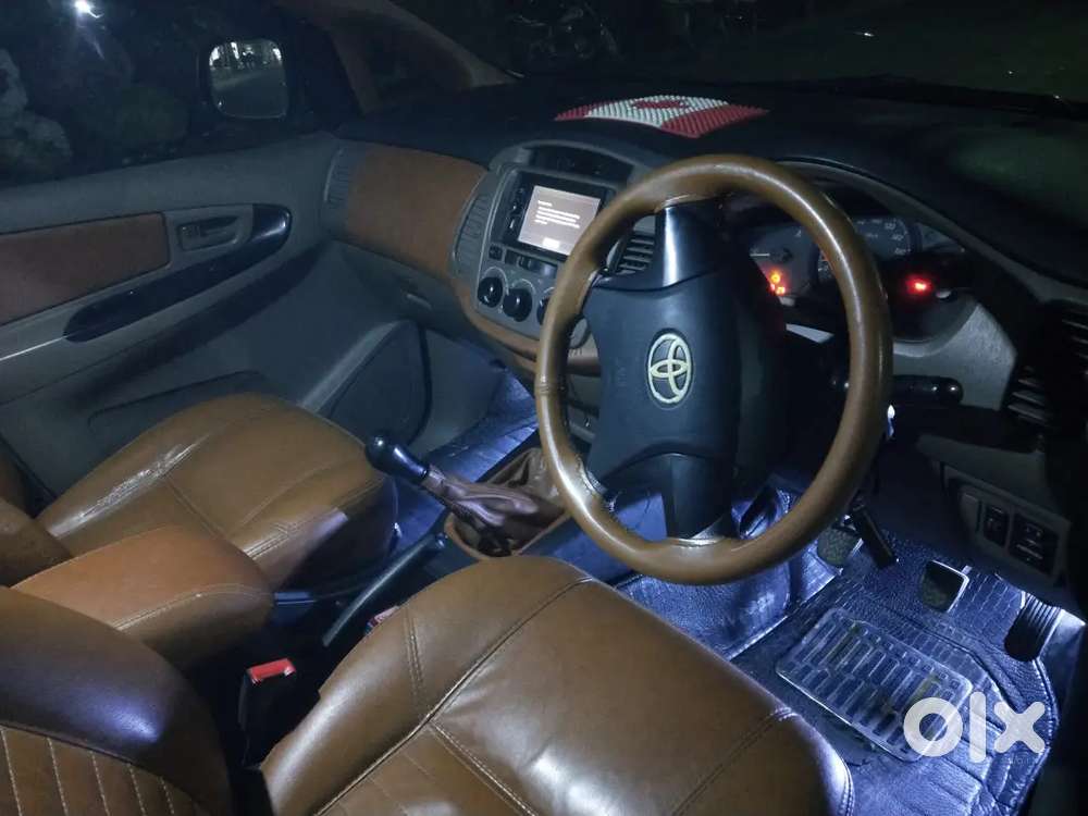 Toyota Innova 2016