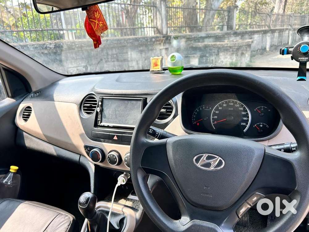 Hyundai Grand I10 2017 Petrol Well Maintained