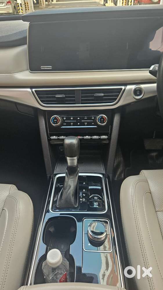 Mahindra Xuv700 2.2 Ax 7 Diesel At Luxury Pack Str, 2023, Diesel