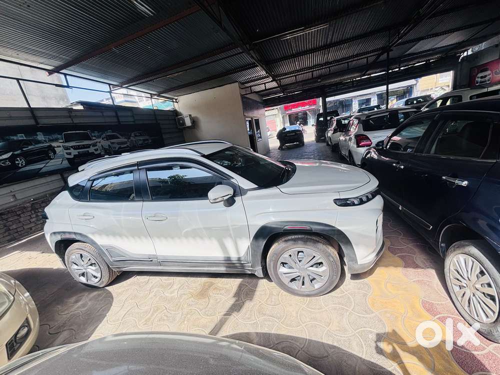 Maruti Suzuki Fronx, 2023, Cng & Hybrids