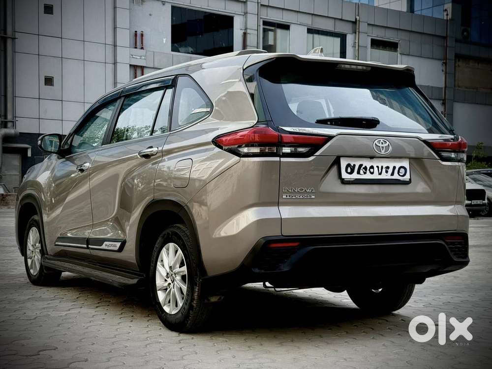 Toyota Innova Hycross 2.0 Gx 7 Str, 2025, Petrol