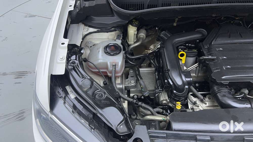 Volkswagen Taigun Topline 1.0 Tsi At (electric Seats), 2021, Petrol