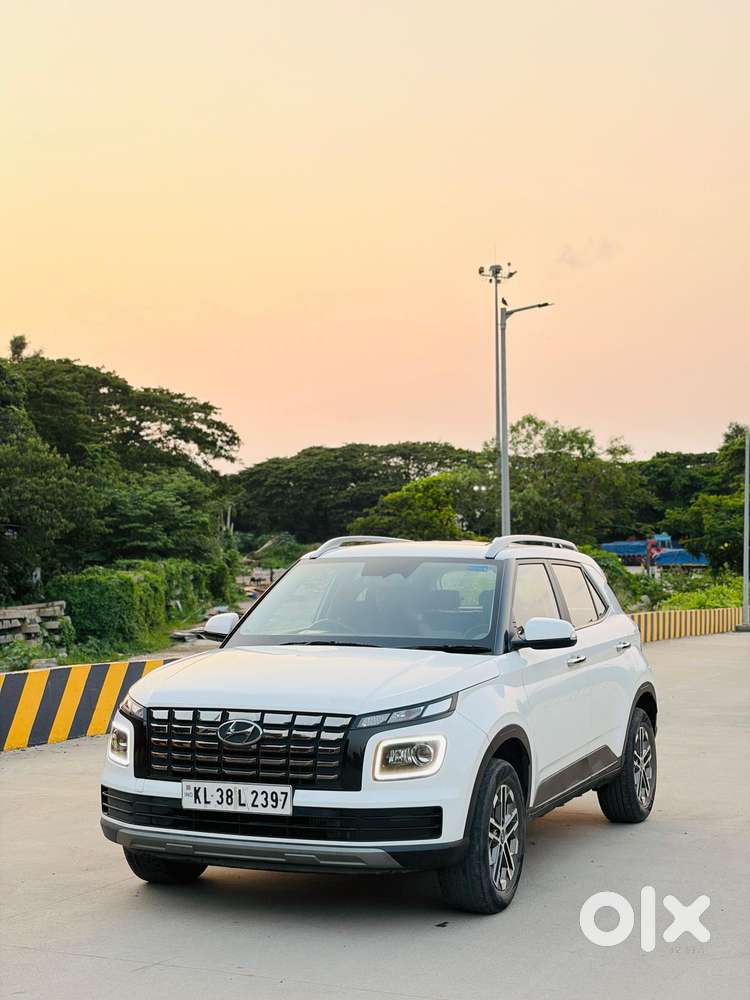 Hyundai Venue 1.0 Sx (o) Turbo Dct, 2024, Petrol