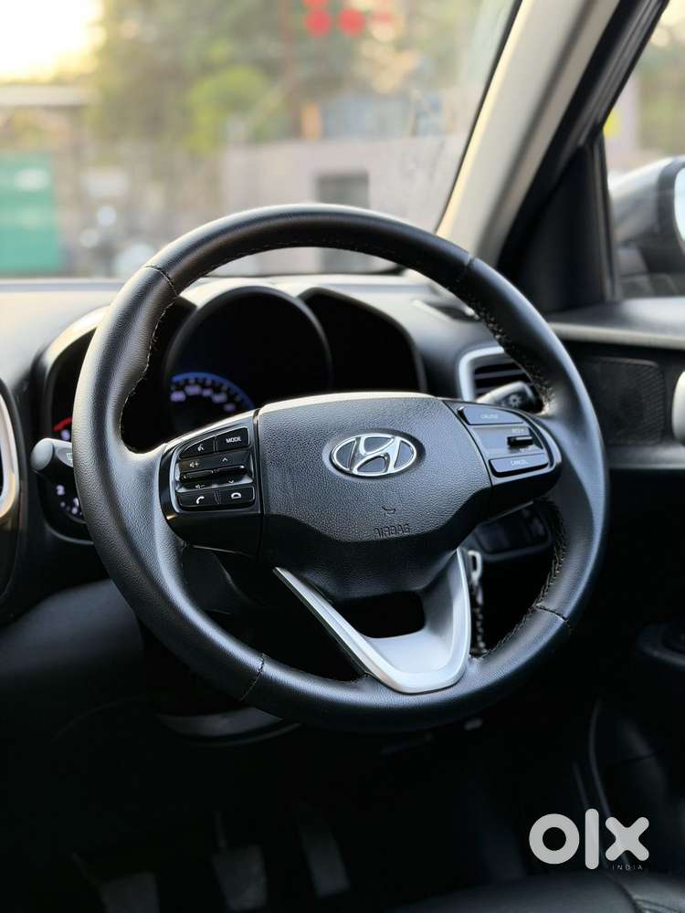 Hyundai Venue Sx Dual Tone Diesel, 2021, Diesel