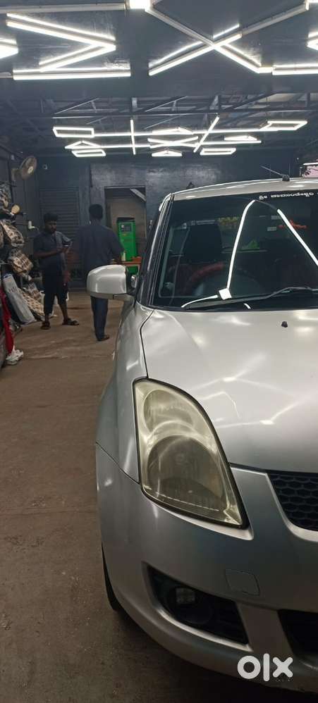 Swift Maruti 2005 Km Driven 136000