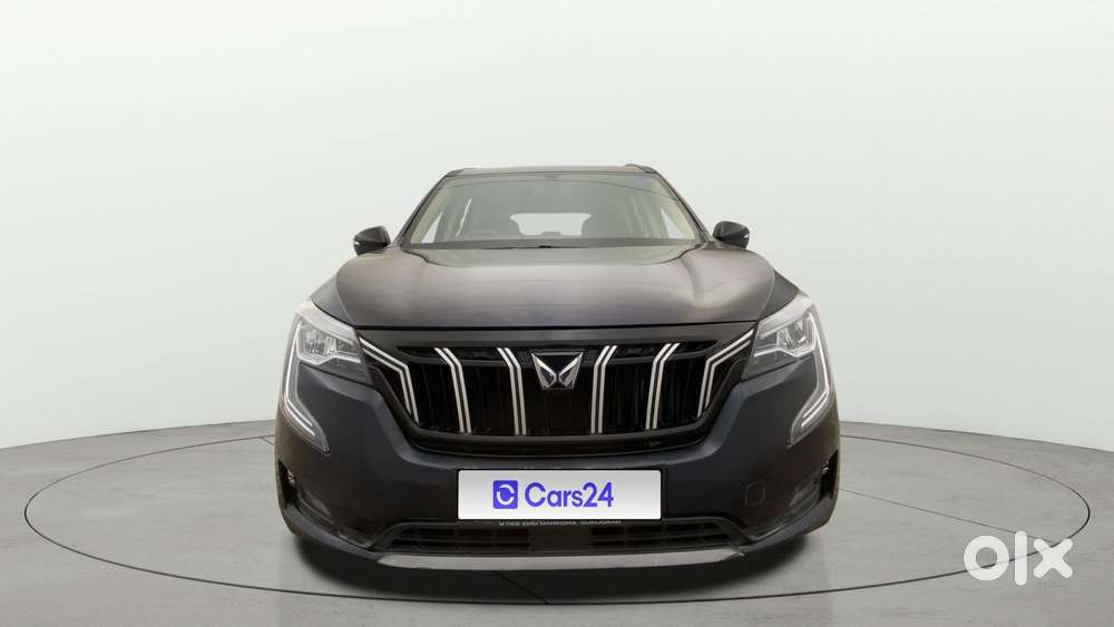 Mahindra Xuv700 2.0 Ax 5 Petrol Mt Str, 2022, Petrol