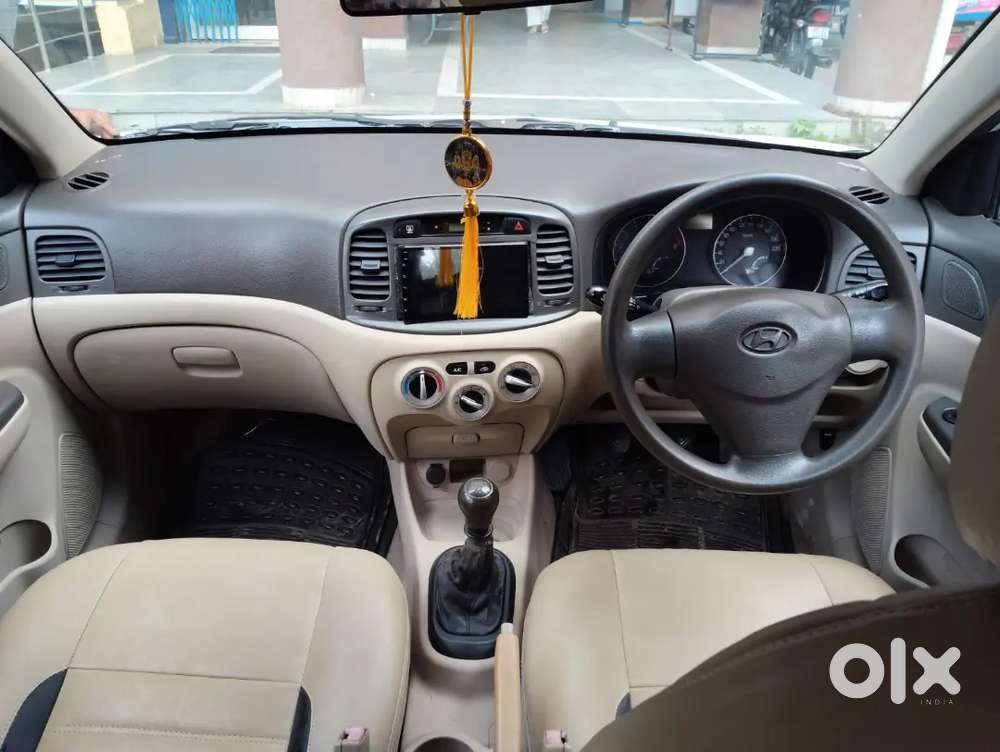 Hyundai Verna 2010 Petrol Manual