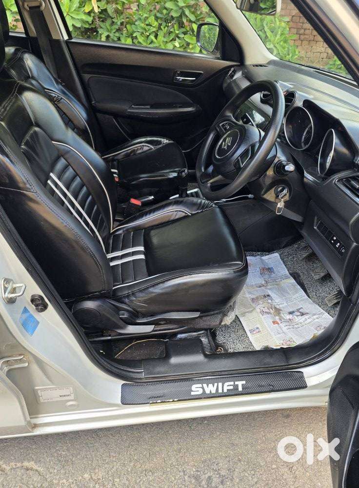 Maruti Suzuki Swift Vxi + Manual, 2023, Petrol