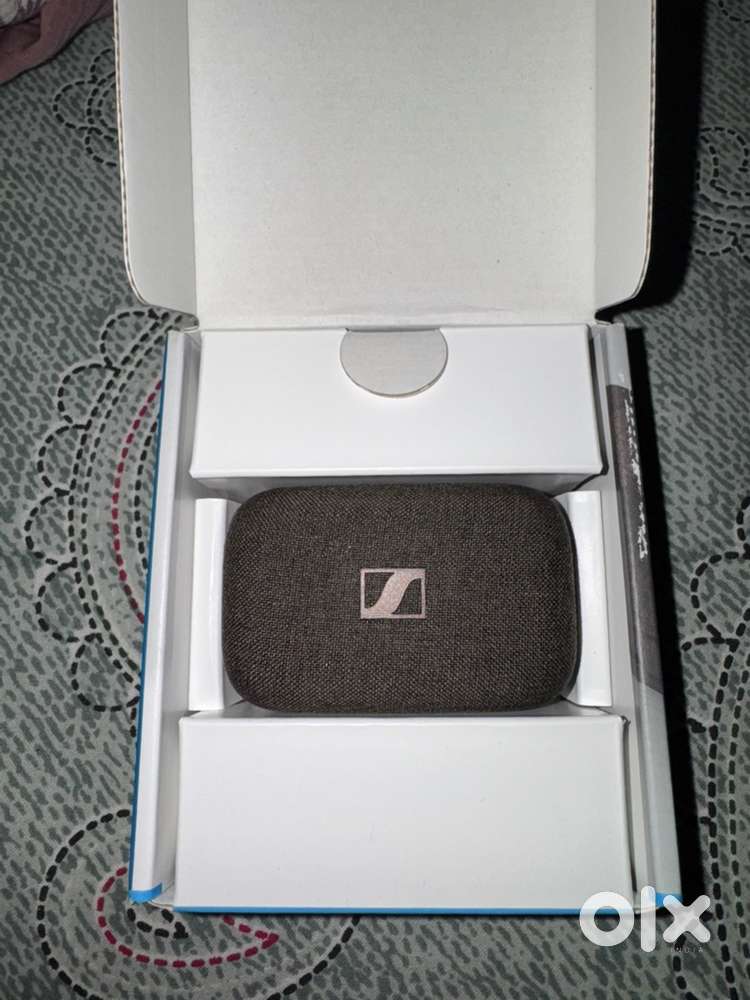 Sennheiser Momentum 4 TWS(Earbuds)