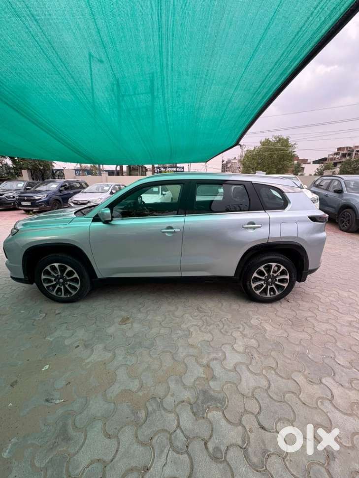 Maruti Suzuki Grand Vitara 1.5 Alpha Smart Hybrid At, 2022, Petrol