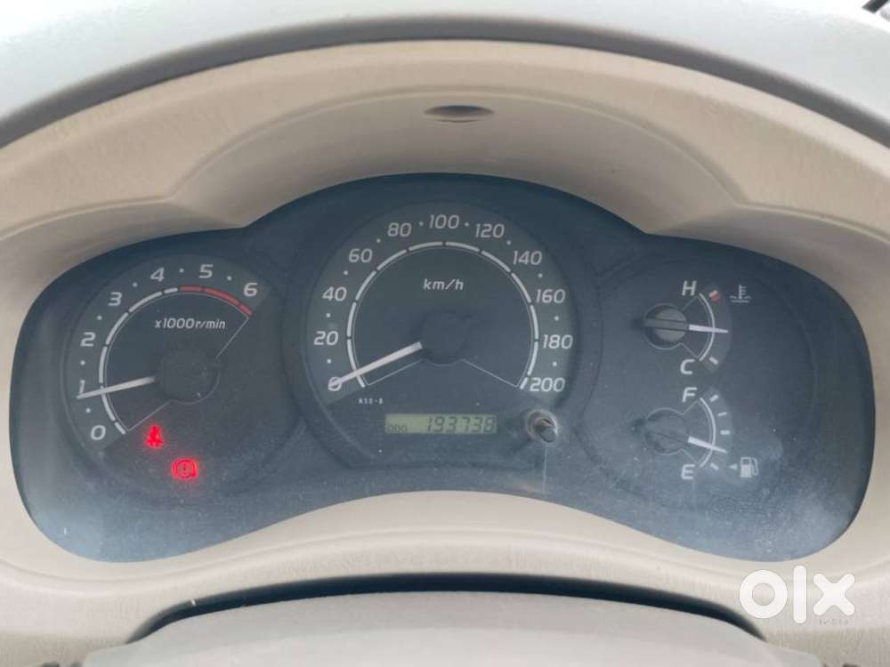 Toyota Innova 2.5 G (diesel) 8 Seater, 2011, Diesel
