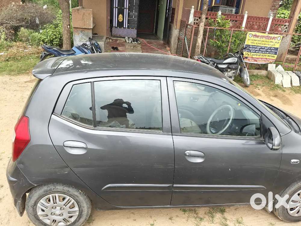 Hyundai I10 Sportz 2012