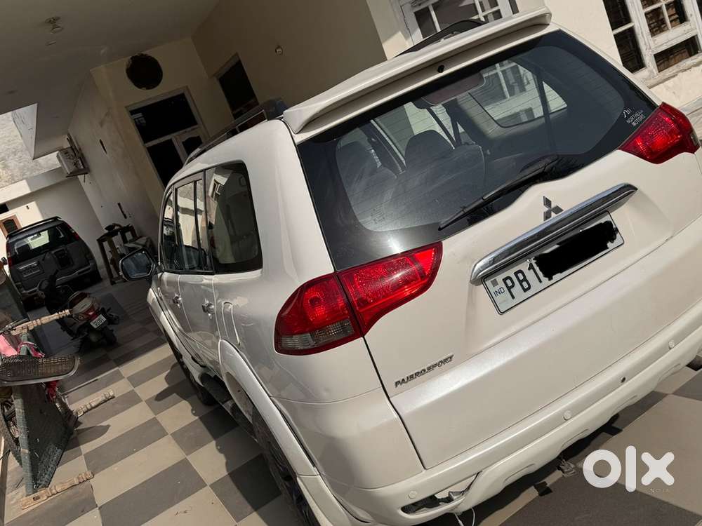 Mitsubishi Pajero Sport 2016