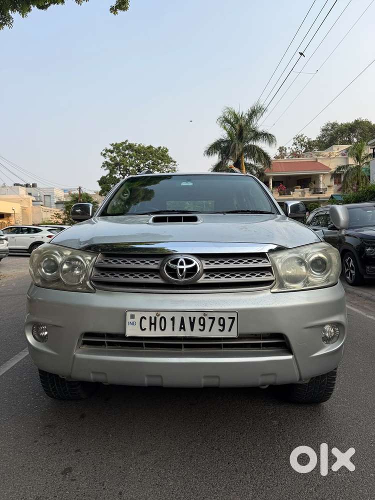 Toyota Fortuner, 2010, Diesel