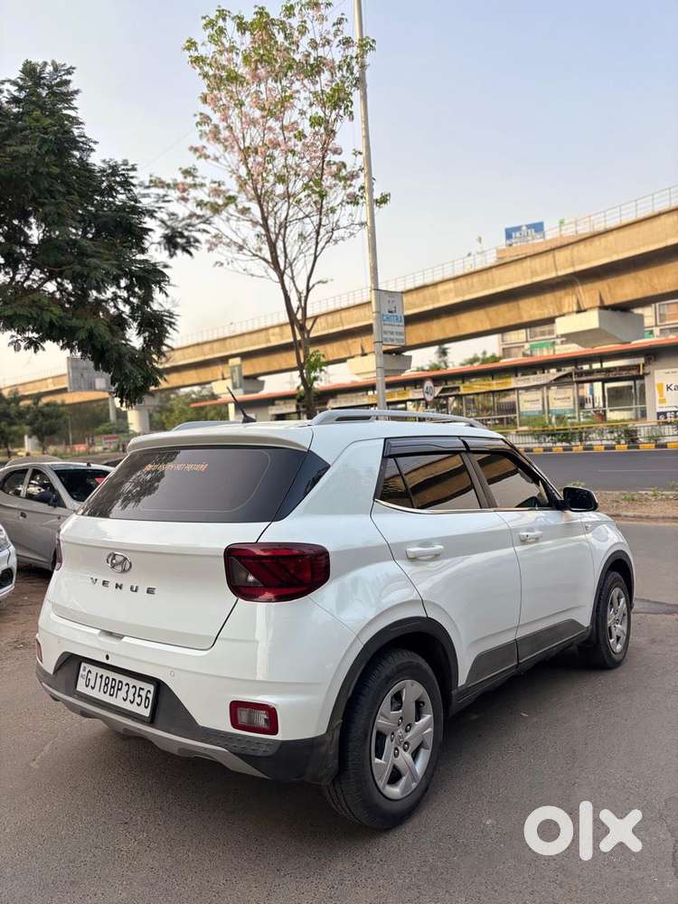 Hyundai Venue S Mt 1.2 Kappa, 2021, Cng & Hybrids