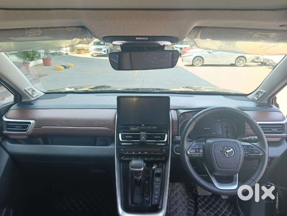 Toyota Innova Hycross 2.0 Zx (o) Hybrid 7 Str, 2024, Diesel