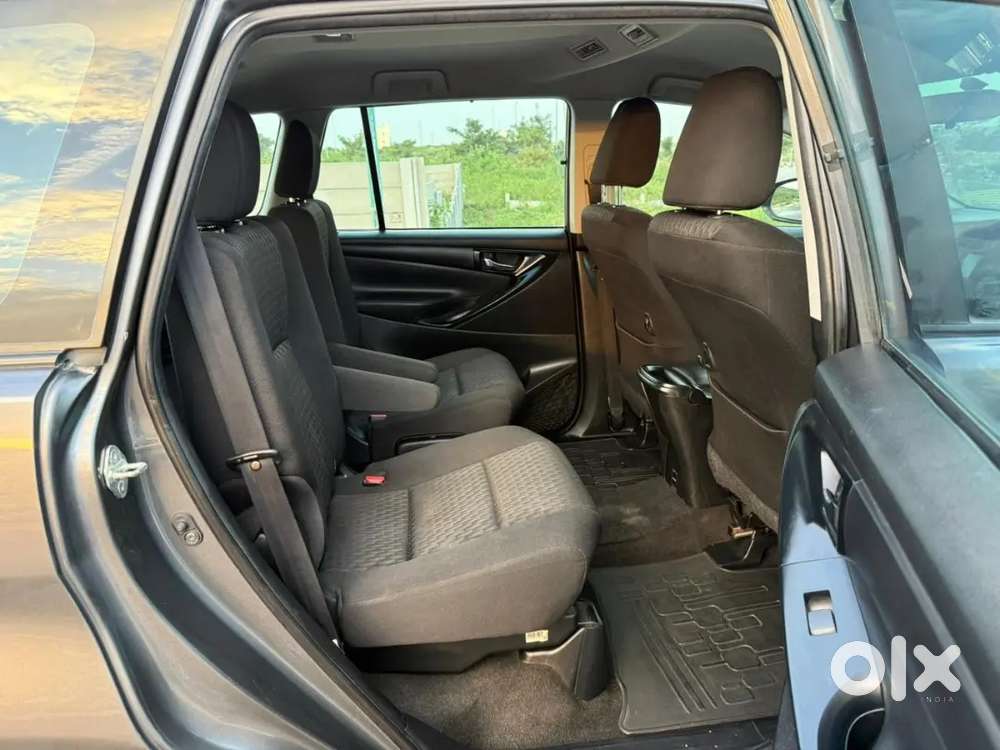 Toyota Innova Crysta 2.4gx 7str 2018 Model