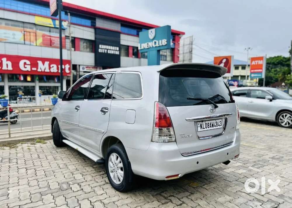 Toyota Innova 2.5 Vx 2011 Diesel Seater