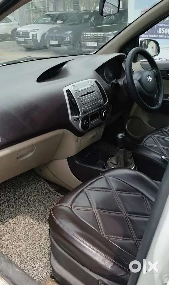 Hyundai I20 2011 Petrol Well Maintained