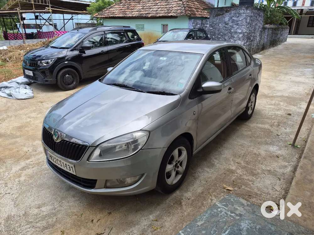 Skoda Rapid Elegance 2012