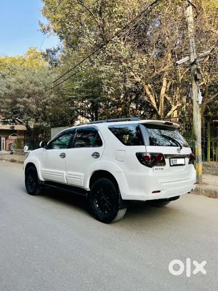 2015 Toyota Fortuner Suv
