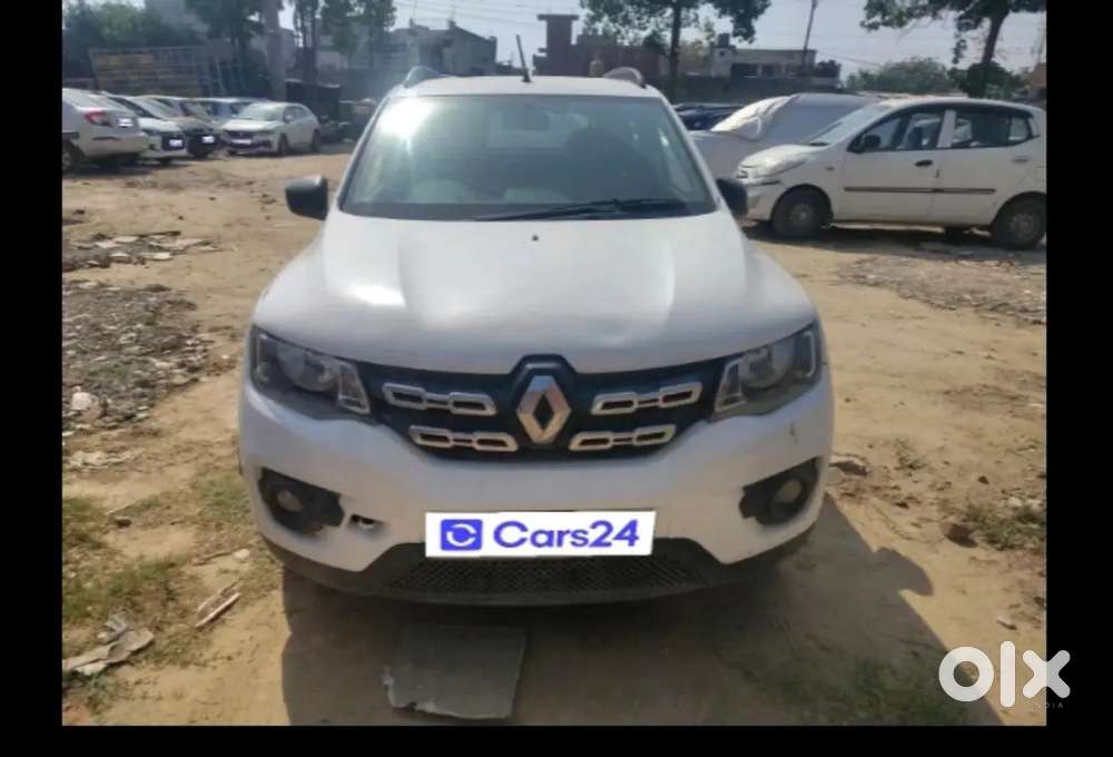 White Colour Car No:dl1cu9181