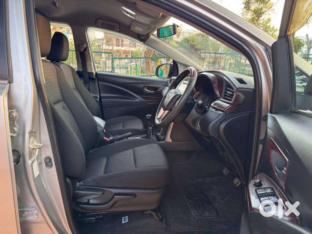 Toyota Innova Crysta 2.4 Gx Mt, 2019, Diesel