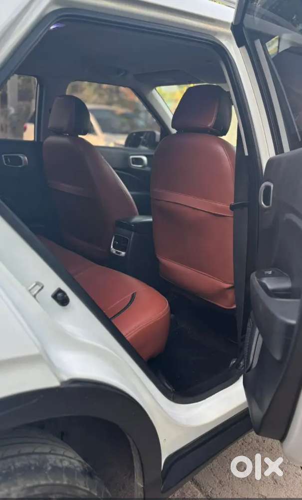 Hyundai Venue 2020 Petrol Well Maintained