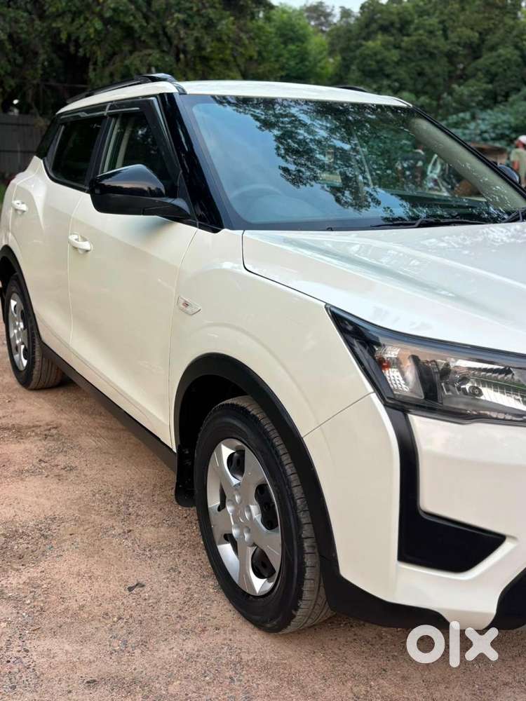 Mahindra Xuv300 W6, 2024, Petrol