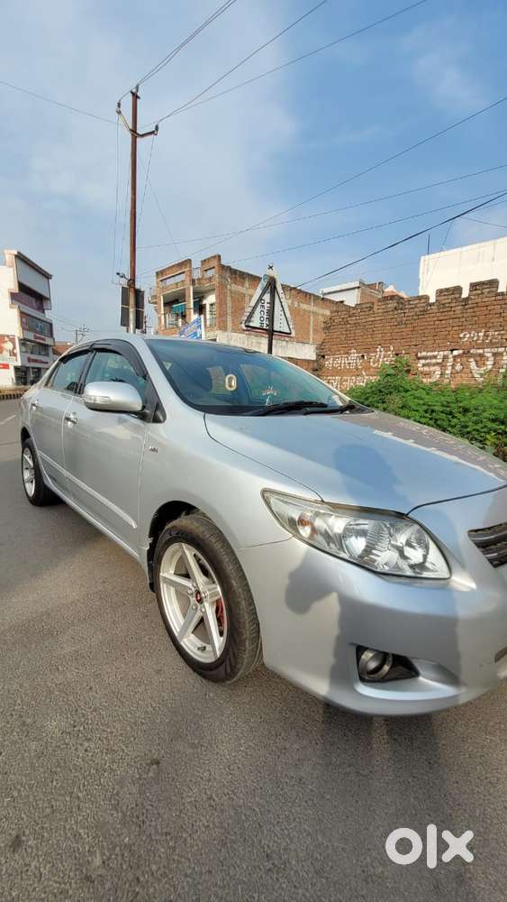Toyota Corolla Altis 1.8 Sport, 2010, Petrol