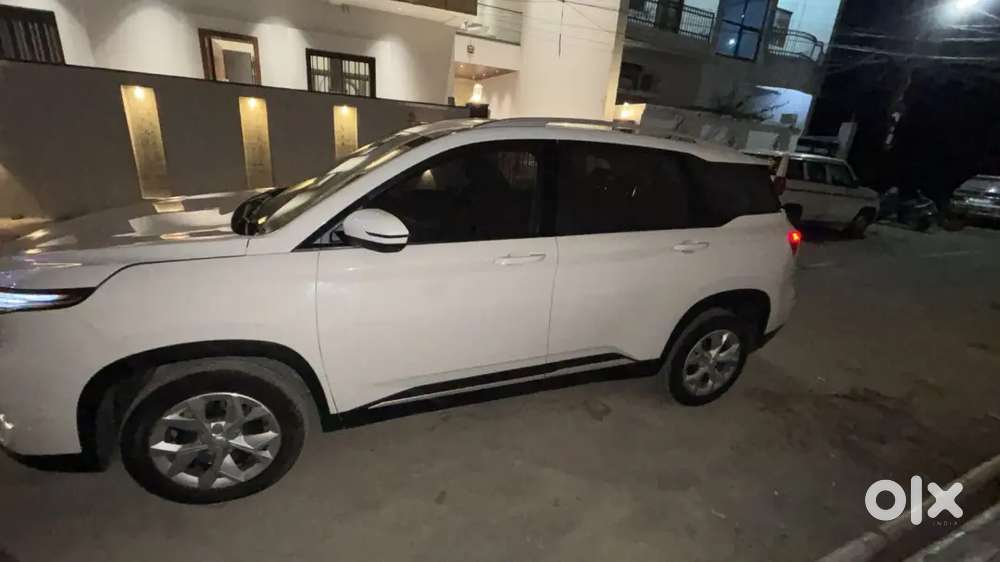 Mg Hector Plus 2025 Diesel Well Maintained